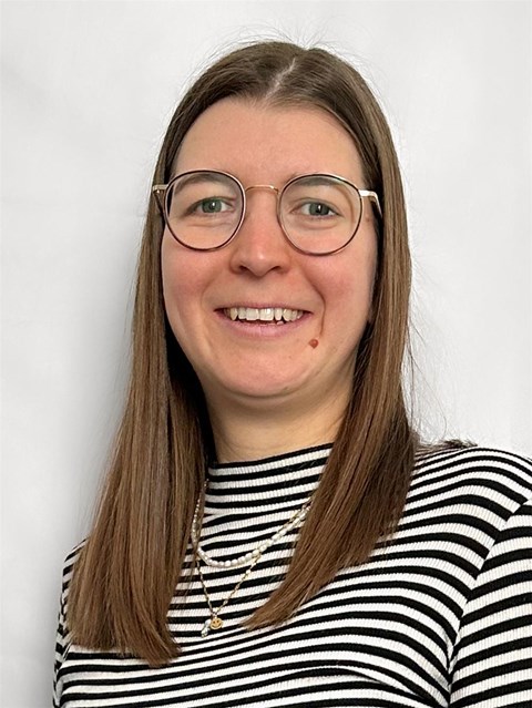 Porträtfoto Vera Reker