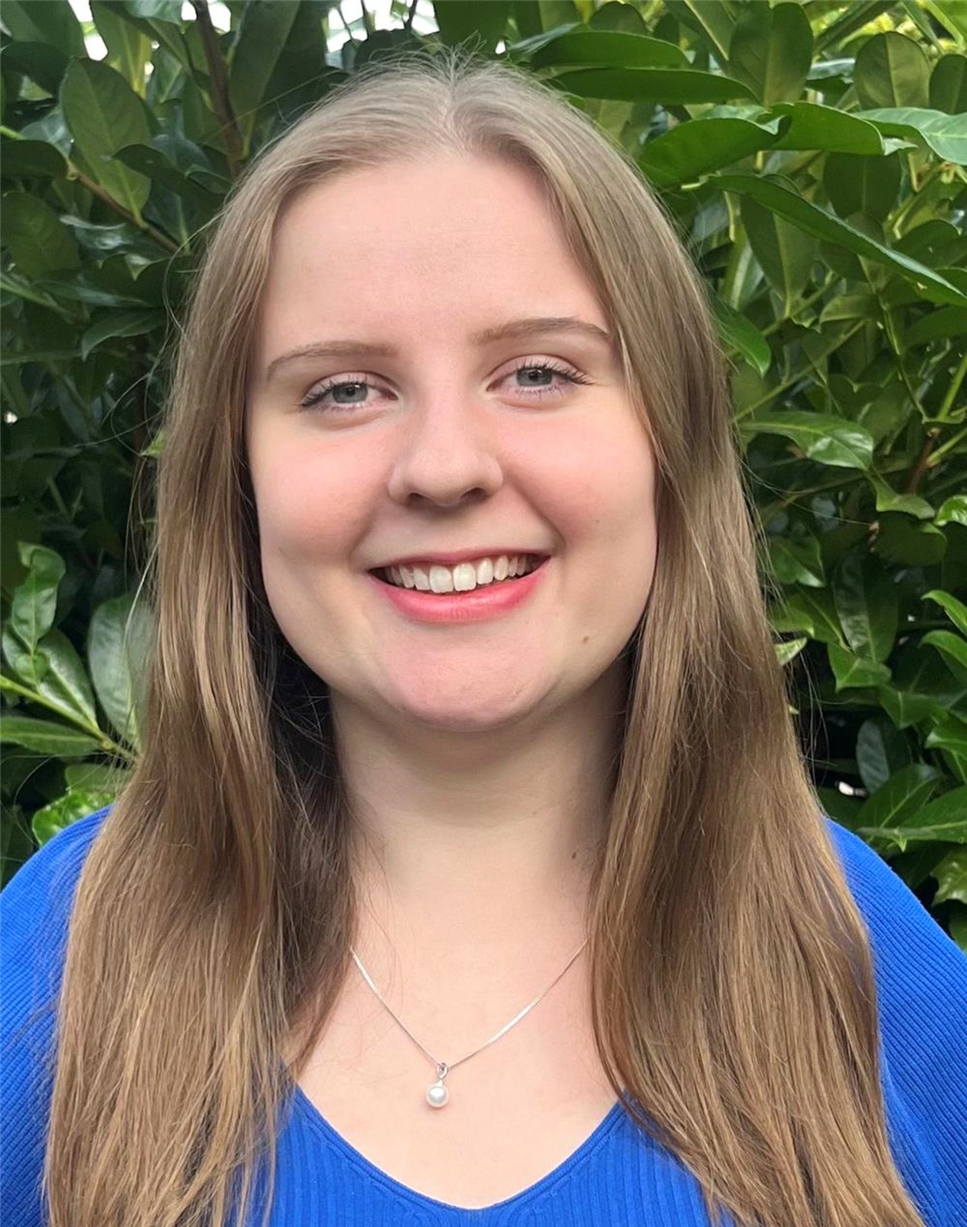 Portraitfoto von Jana Hölscher