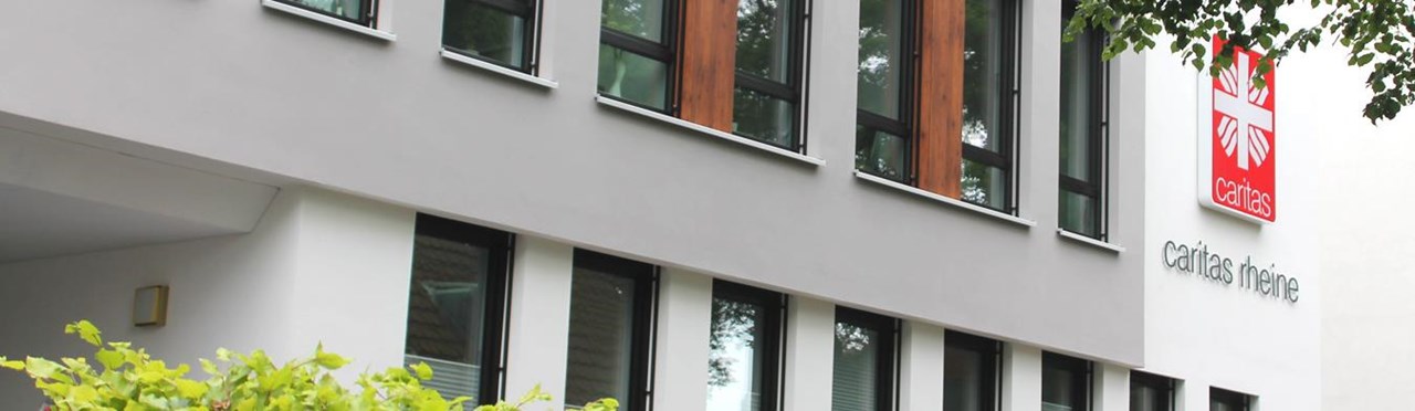 Fensterfront eines Gebäudes
