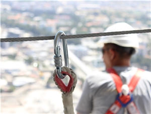Arbeits- und Betriebssicherheit Arbeits- und Betriebssicherheit